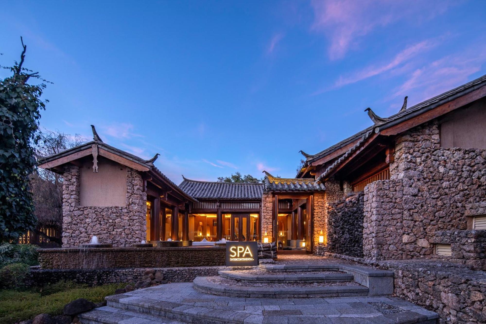 Intercontinental Lijiang Ancient Town Resort By Ihg Dış mekan fotoğraf